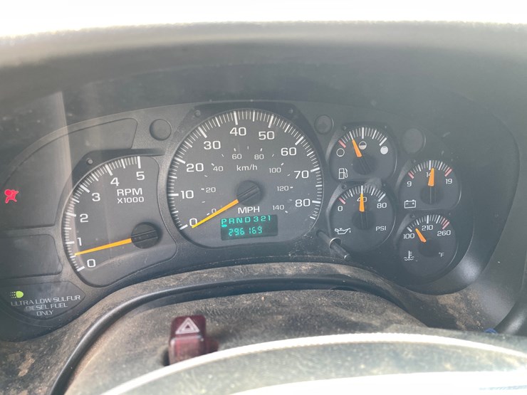 #1460-•-2008-chevrolet-c4500-chipper-truck-(has-mn-title)-image-30