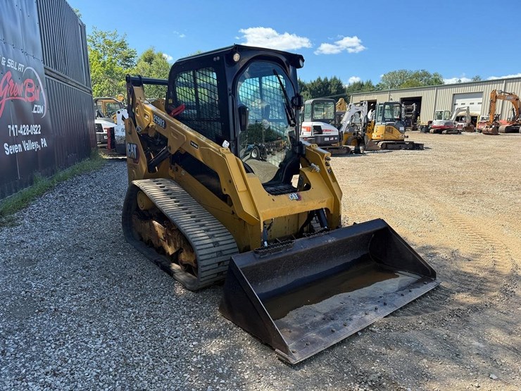 2023-caterpillar-259d3-image-6