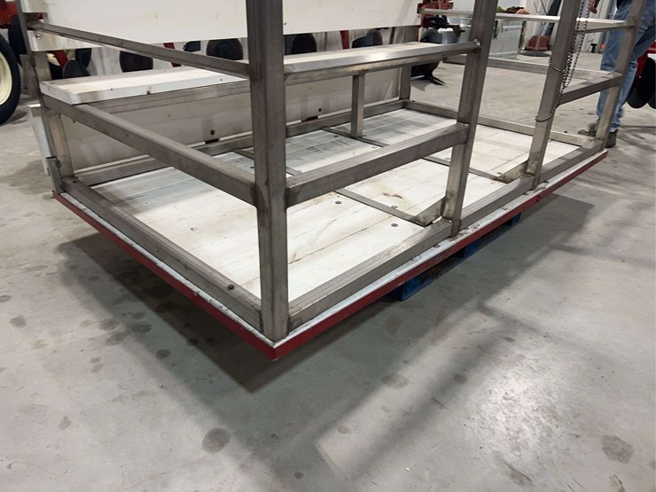 fast-hitch-stainless-steel-8’-carryall-image-18