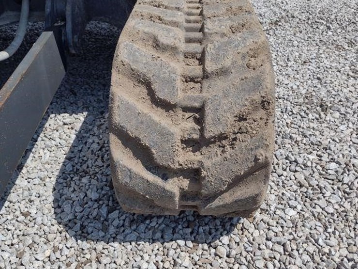 2014-deere-35g-image-16