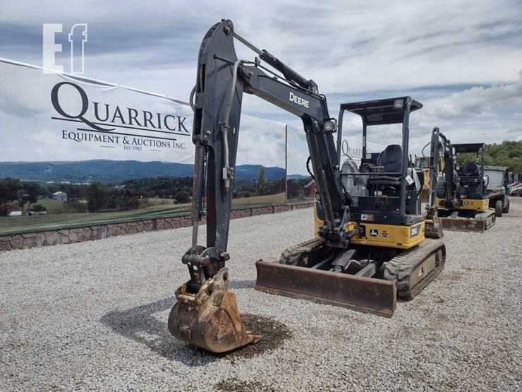 2021-deere-35g-image-37