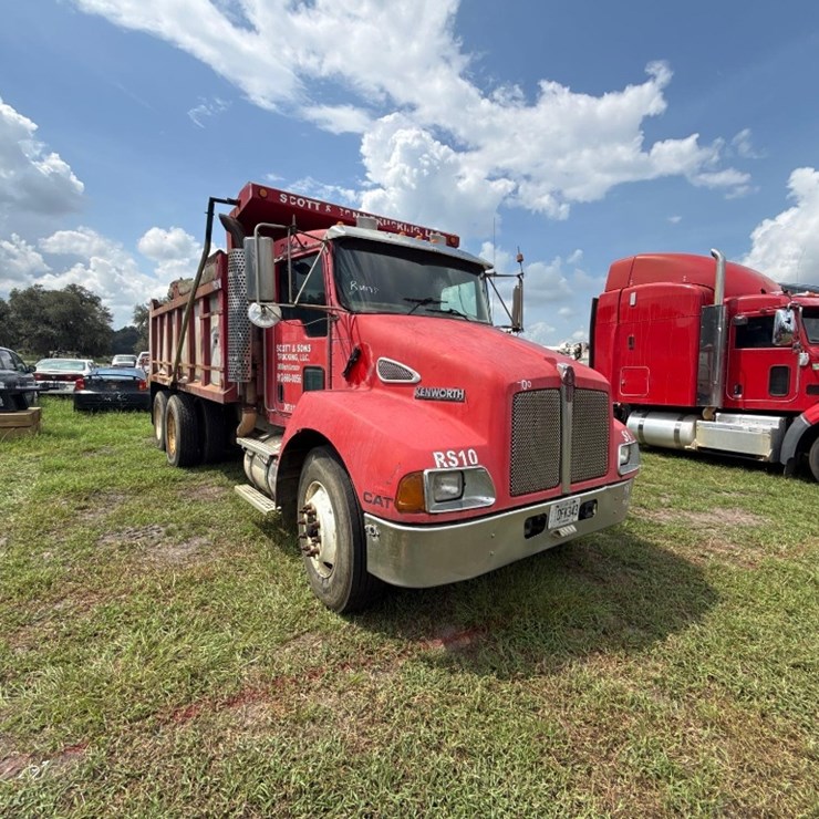 2006 CATERPILLAR 16
