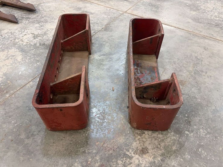 (2)-international-harvester-suitcase-weight-brackets-image-2