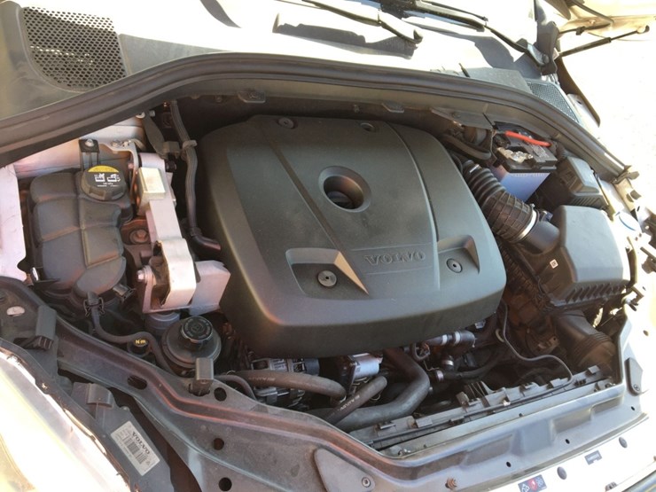 2017-volvo-xc60-image-5