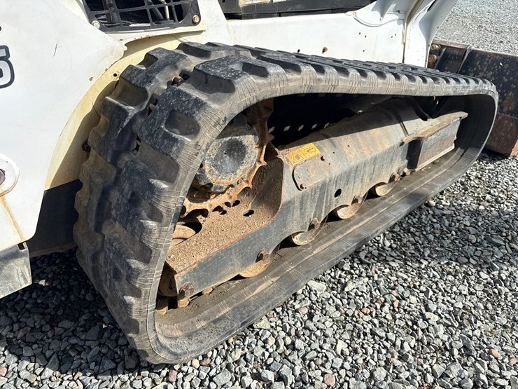 2019-bobcat-t595-image-57