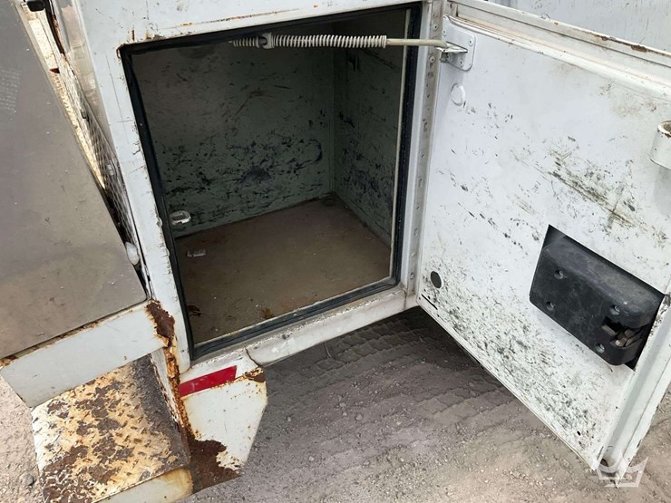 2018-international-durastar-4300-image-43