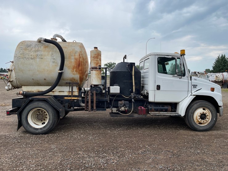 #1458-•-2001-freightliner-flatbed-truck-with-vac-excavator-system-(has-mn-title)-image-6