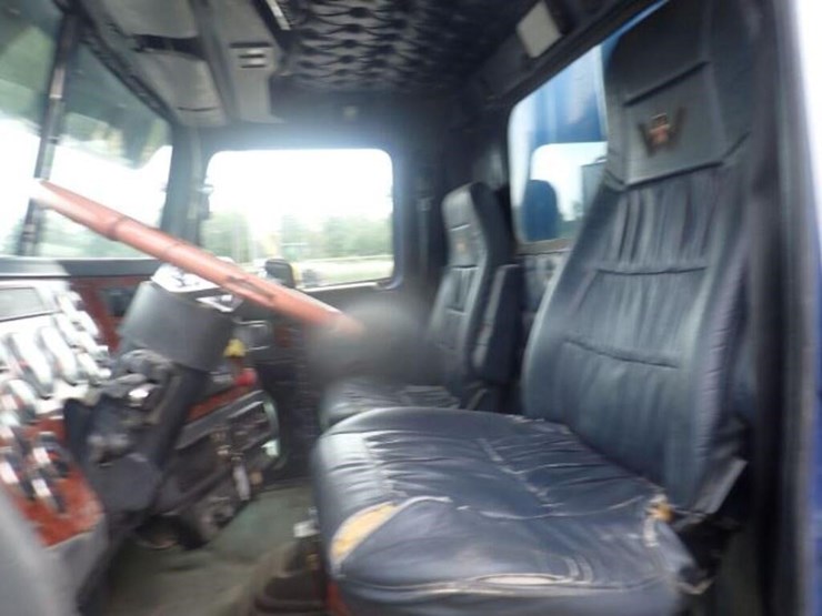 2007-western-star-4900-image-10