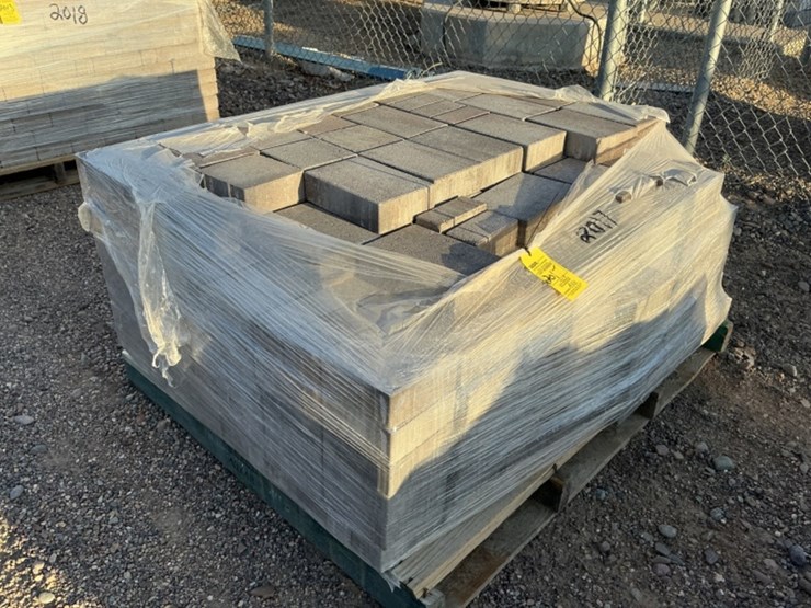 pallet-of-stone-pavers-image-2