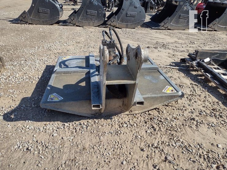 caterpillar-308-image-4
