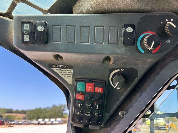 2021-john-deere-317g-compact-track-loader-skid-steer-image-11