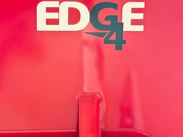 2024-case-ih-trident-5550-image-7