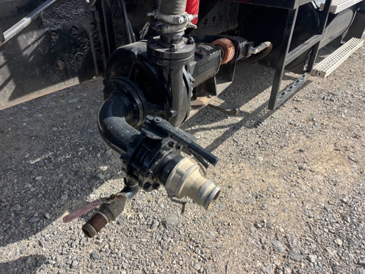 2002-mack-ch613-image-17