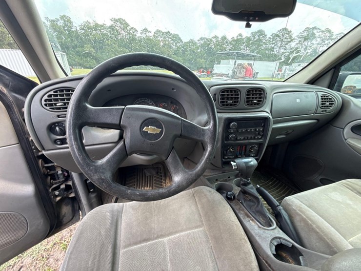 2006-chevrolet-trailblazer-image-8