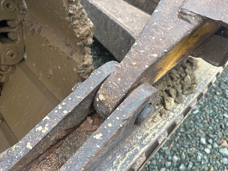 caterpillar-d6t-lgp-image-23