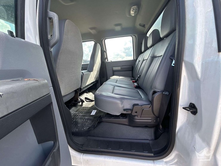 2017-ford-f650-image-13