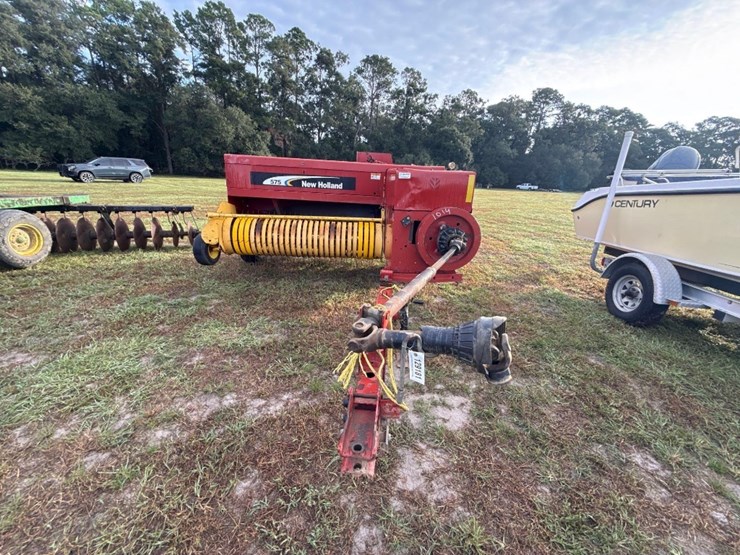 new-holland-575-image-8