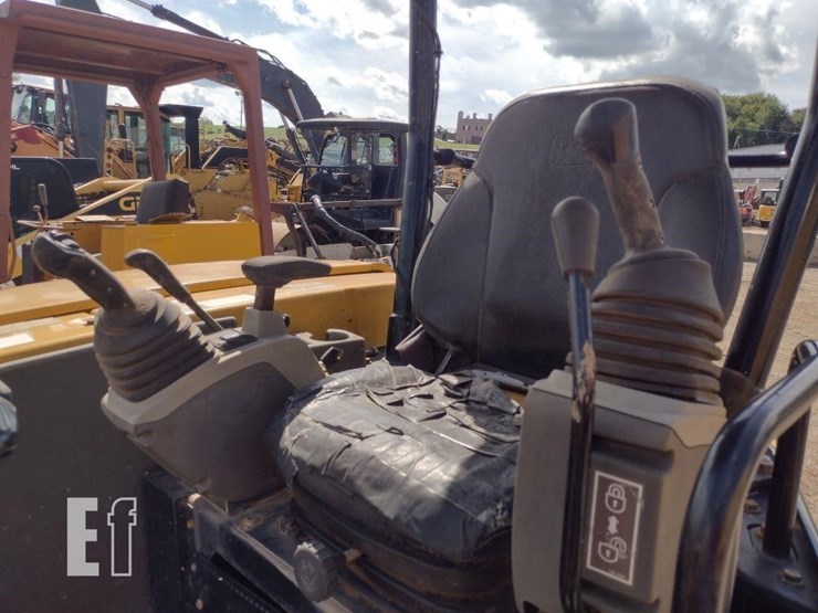caterpillar-305e2-image-10