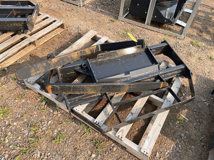 #2038-•-2026-unused-land-honor-mini-skid-steer-pallet-fork-frame-image-4