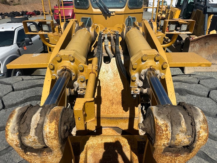 caterpillar-988f-image-23