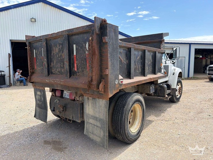 1997-ford-f800-image-36
