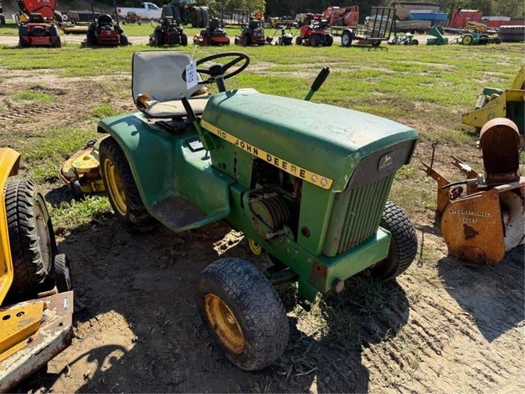 john-deere-110-image-1
