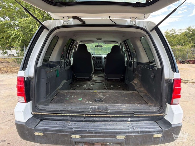 2006-ford-expedition-image-31