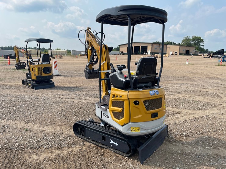 #5544-•-2027-xz20r-mini-excavator-image-2