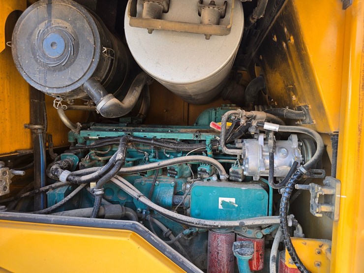 2005-volvo-l90e-image-35