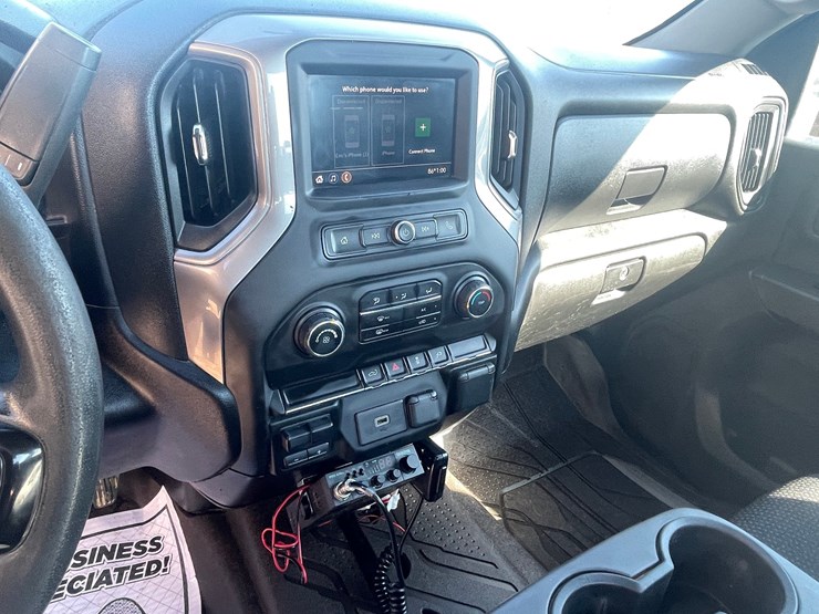 2020-chevrolet-2500-image-38
