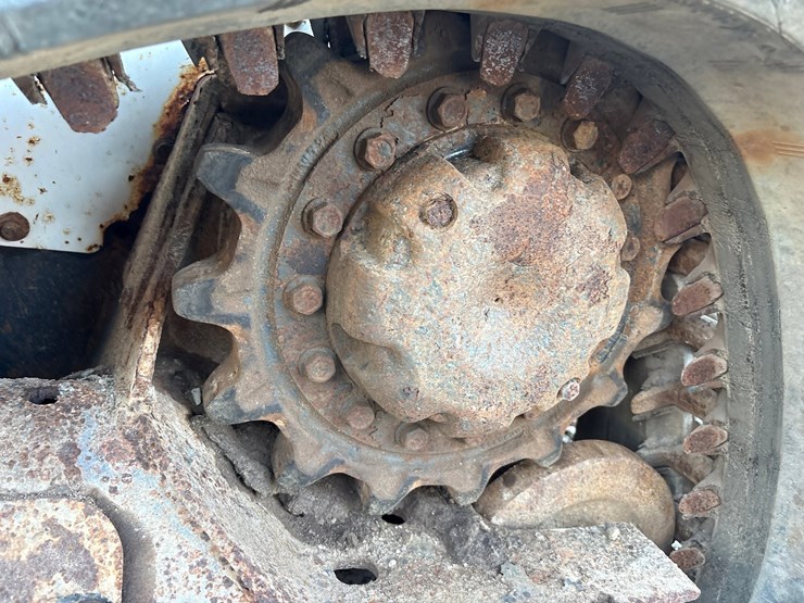 2019-bobcat-t595-image-61