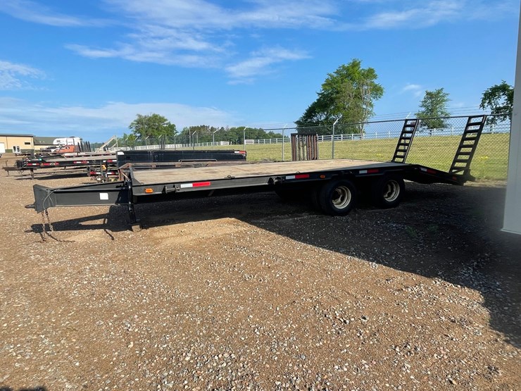 #1326-•-1993-true-flatbed-trailer-(has-mn-title)-image-2