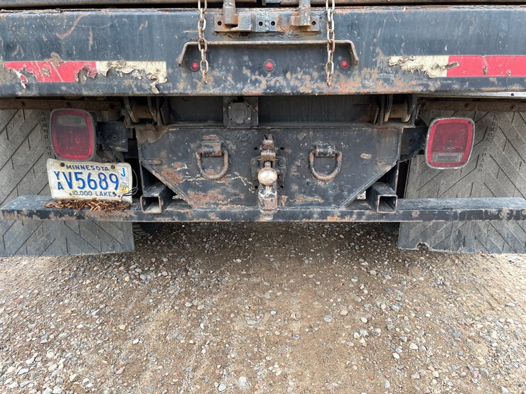 #1459-•-2005-chevrolet-5500-chipper-truck-(has-mn-title)-image-16