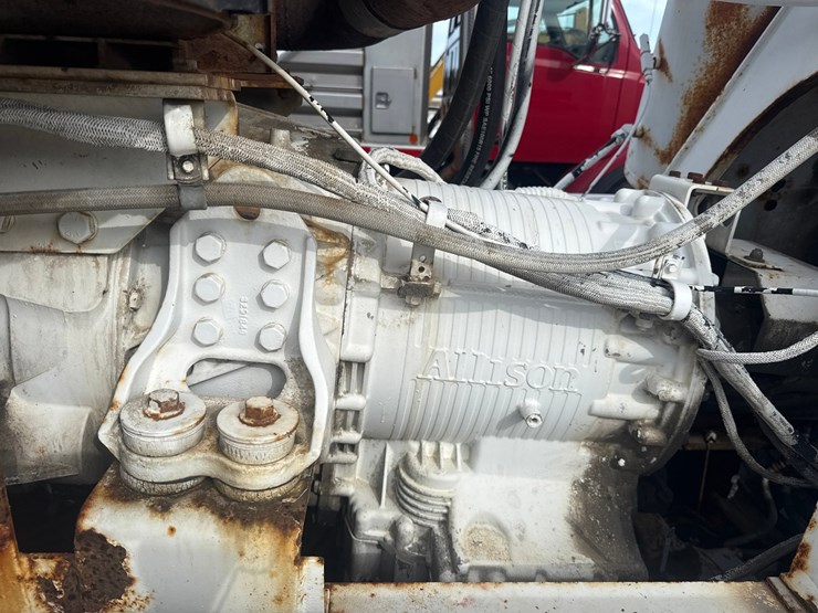 2004-caterpillar-c13-image-66