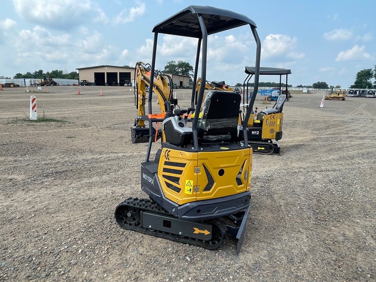#5541-•-2026-mx15rx-mini-excavator-image-2