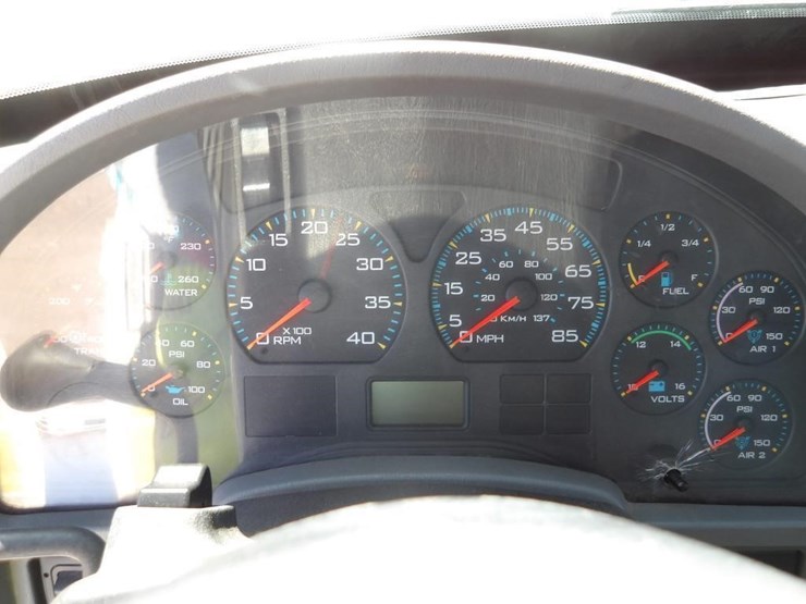 2004-international-durastar-4300-image-23