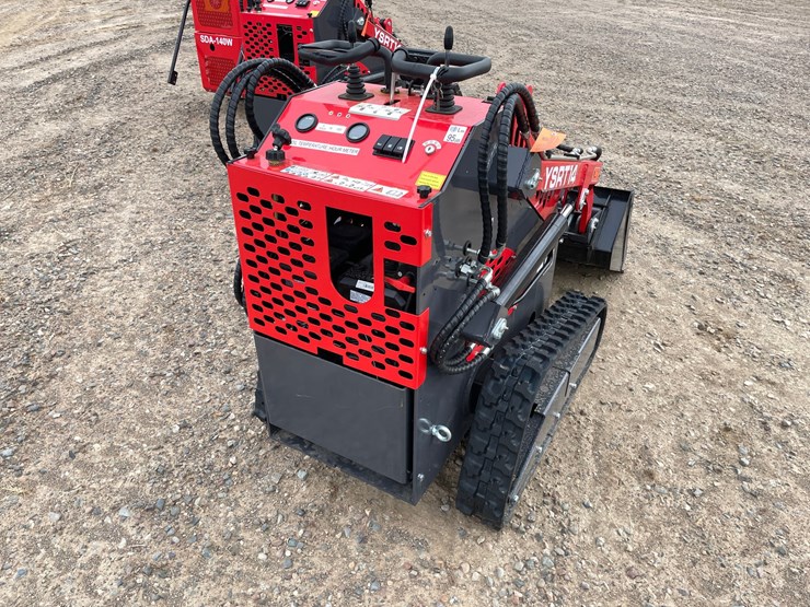 #5506-•-2026-agt-skid-steer-loader-image-4
