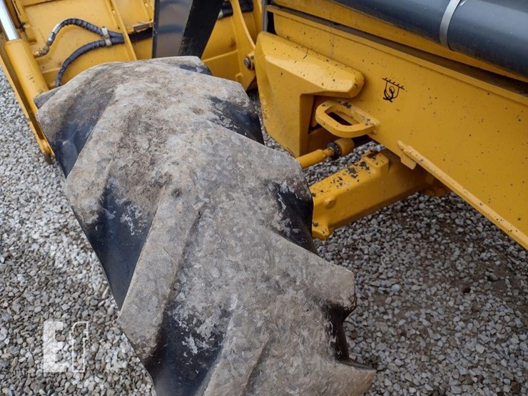 deere-410l-image-19