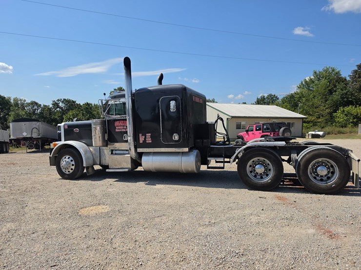 1992-peterbilt-379-image-5