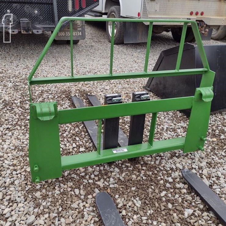 KIVEL PALLET FORK ATTACHMENT FOR JOHN DEERE