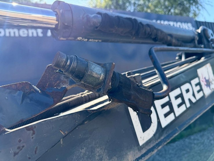 2016-deere-35g-image-9