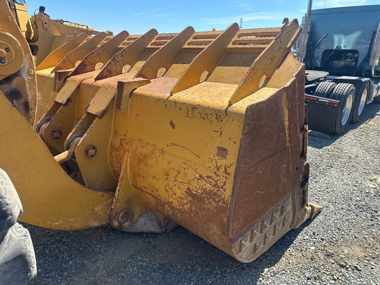 caterpillar-988f-image-11