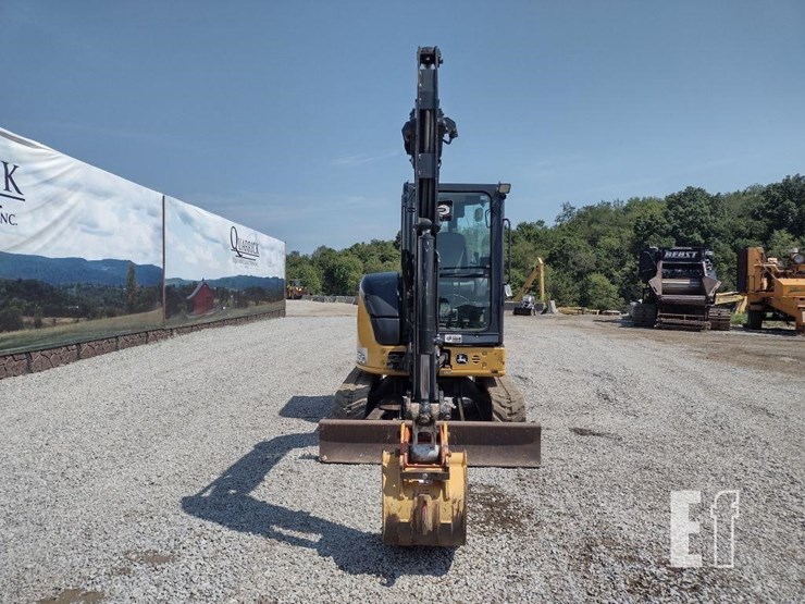2014-deere-35g-image-2