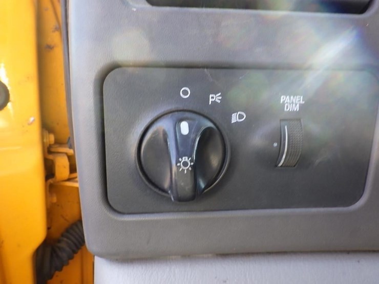 1999-ford-f450-image-38