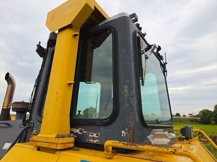 2006-komatsu-d65ex-image-44