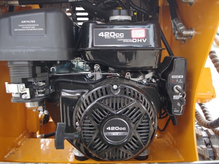 2026-future-ft360t-stand-on-mini-skid-steer-loader,-6"-track-belts,-40"-bucket,-unused-image-6