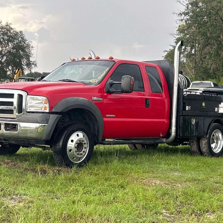 2005 UTILITY FLATBED