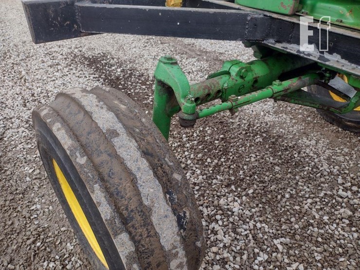 john-deere-2520-image-18