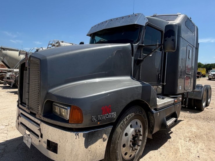 kenworth-t600-image-1