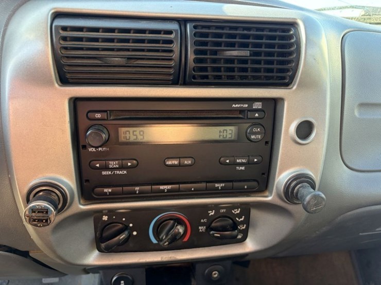 2010-ford-ranger-image-32